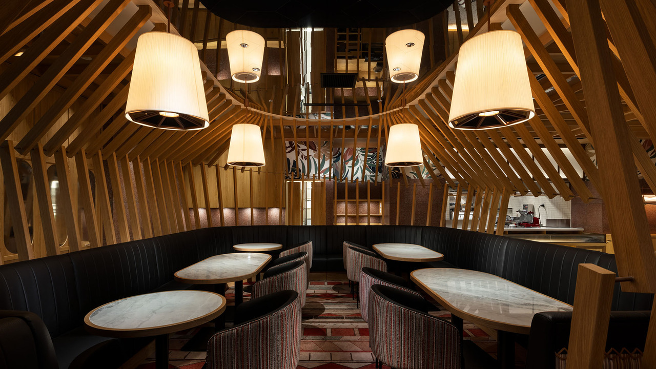 The CRAFT Bar and Grillで働く人の写真4枚目