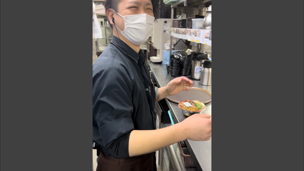 ごちそう村で働く人の写真1枚目