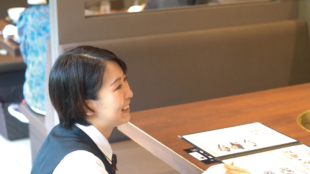 焼肉の名門 天壇で働く人の写真1枚目