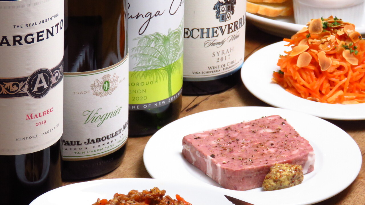 vivo daily standで働く人の写真1枚目