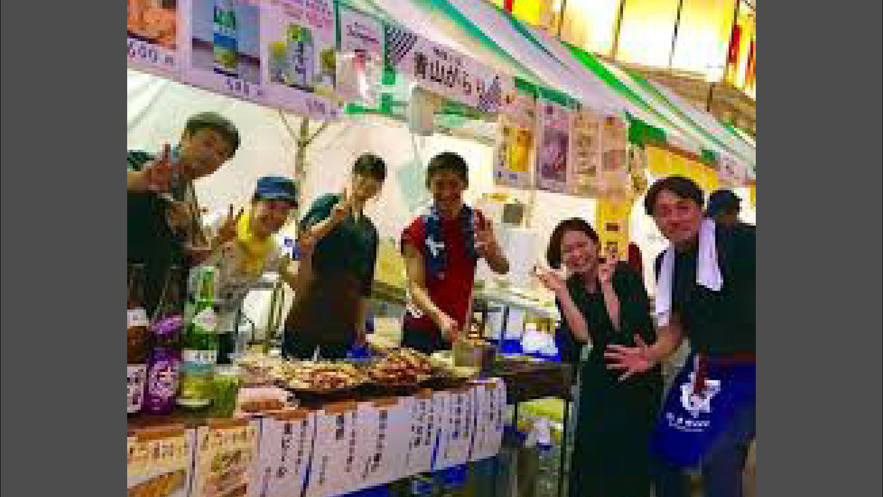 蕎麦と酒 青山がらりで働く人の写真1枚目