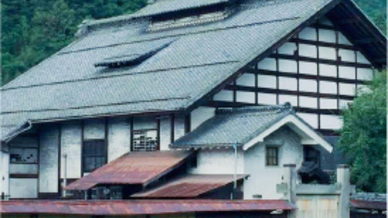 扉ホールディングス株式会社の事業内容の写真1枚目