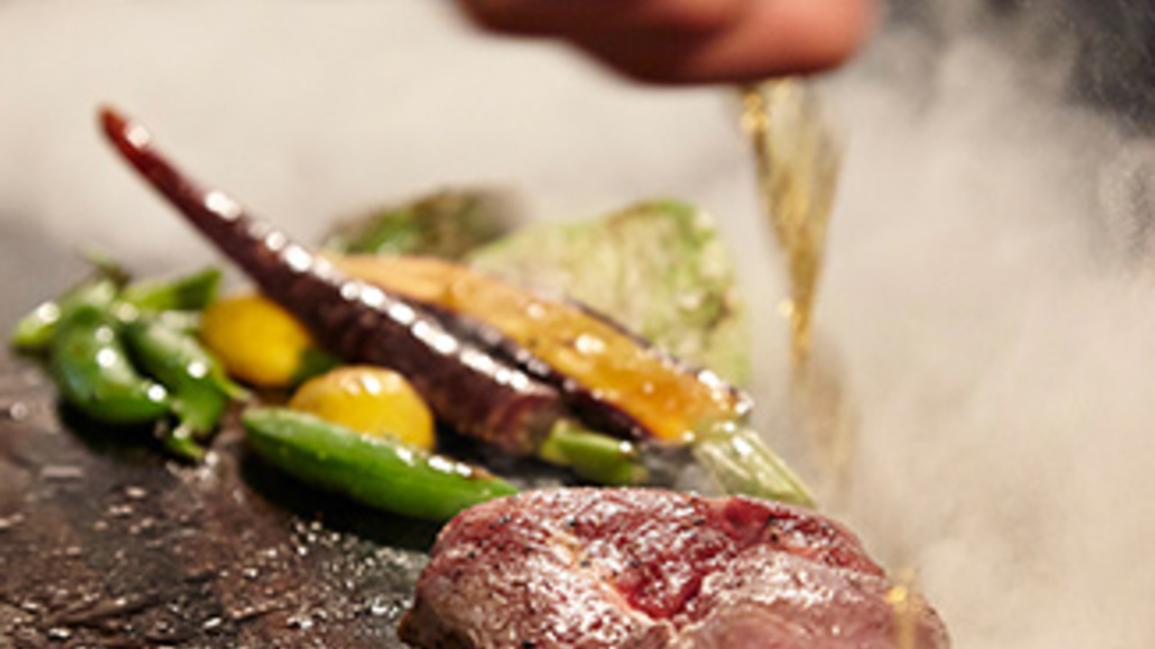 眞かで働く人の写真3枚目