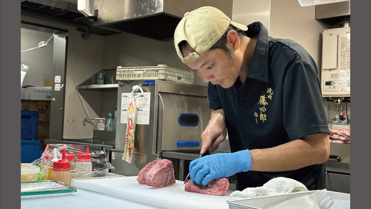 福島 焼肉 藤四郎で働く人の写真1枚目