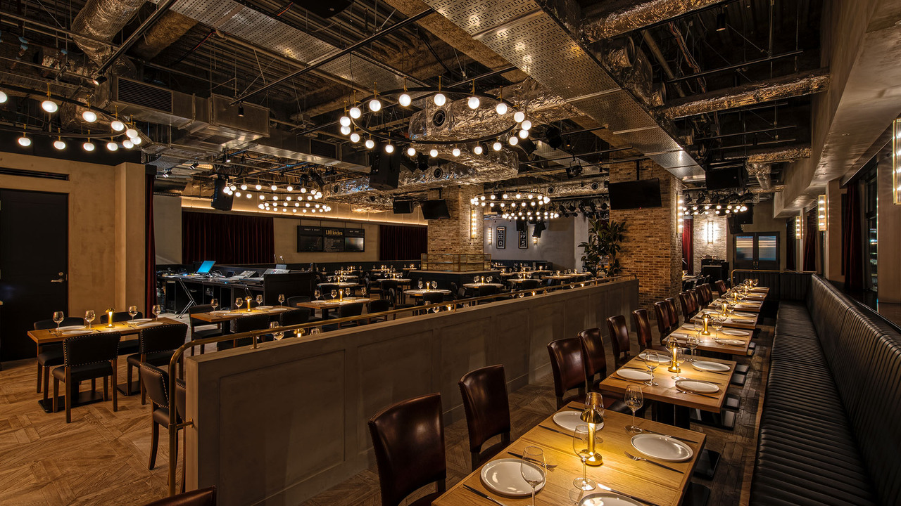 LDH kitchen THE TOKYO HANEDAで働く人の写真1枚目