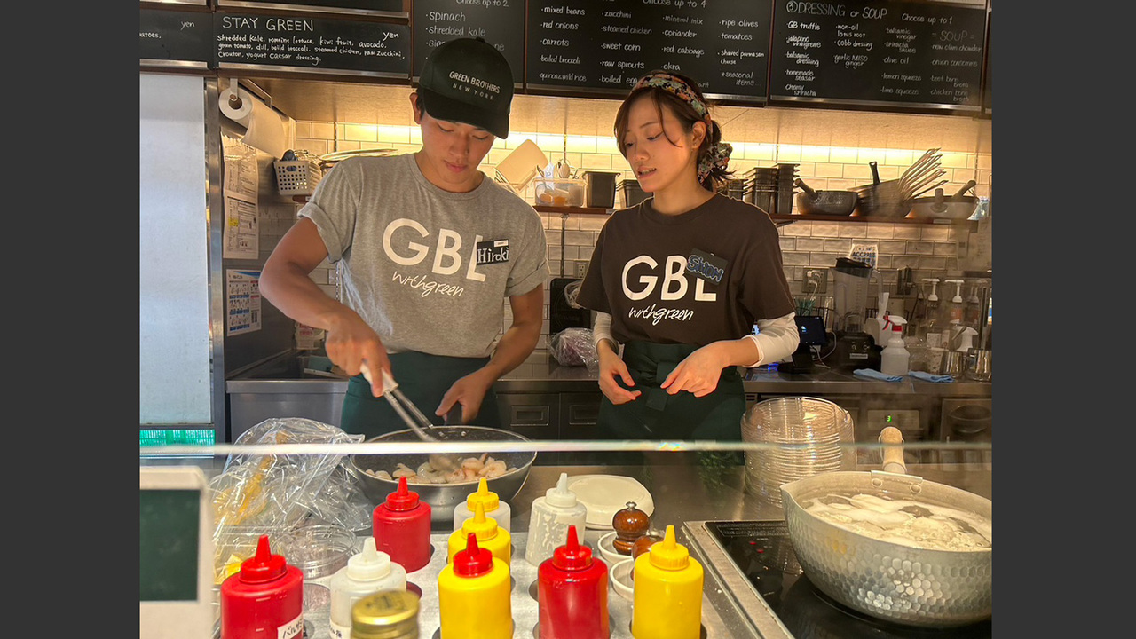 GREEN BROTHERSで働く人の写真1枚目