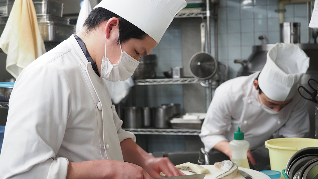 チャイナダイニン 浪曼路 (ローマンルゥ)で働く人の写真2枚目