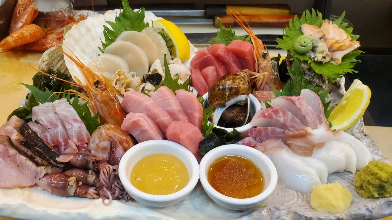 地魚屋台 とっつぁんの事業内容の写真3枚目