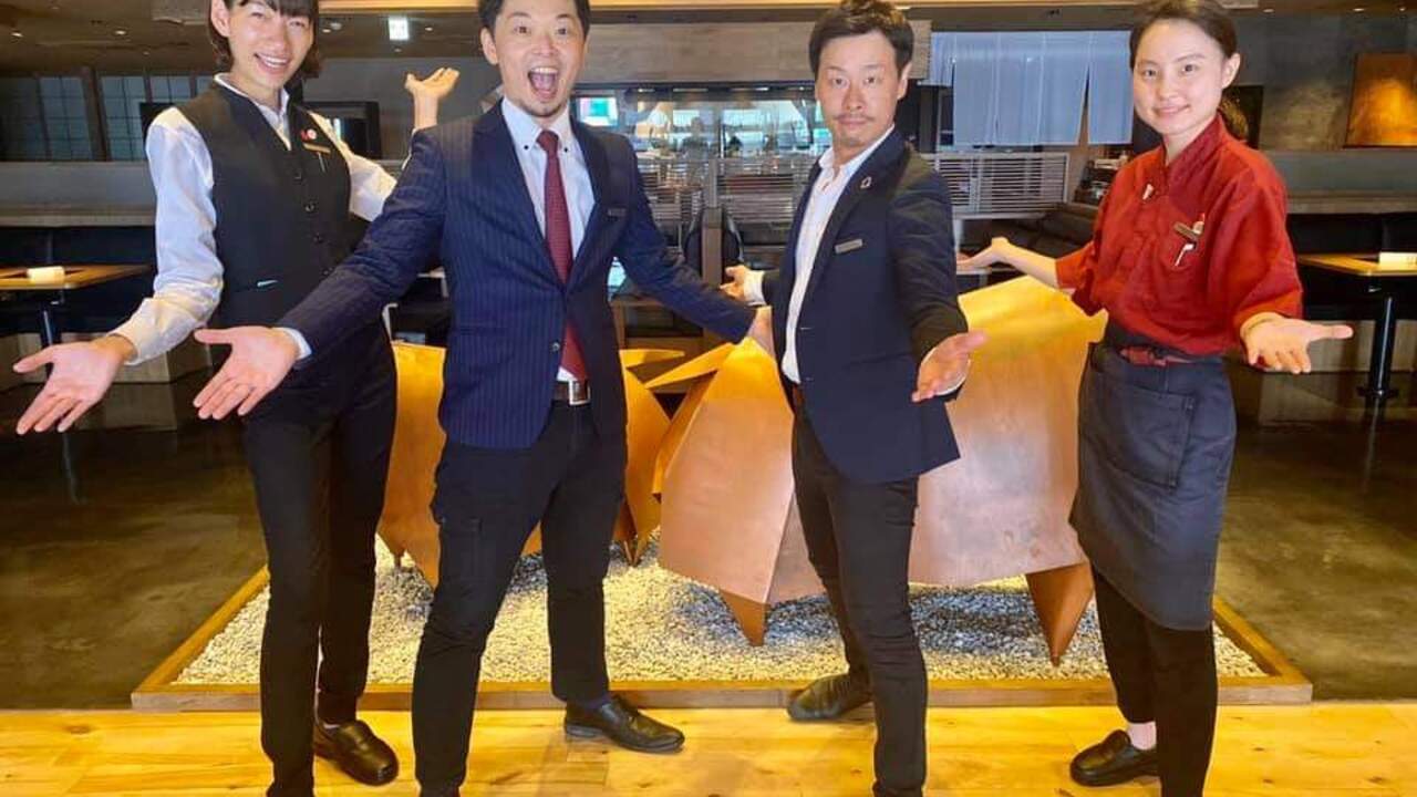 MO-MO-PARADISE(モーモーパラダイス)で働く人の写真1枚目