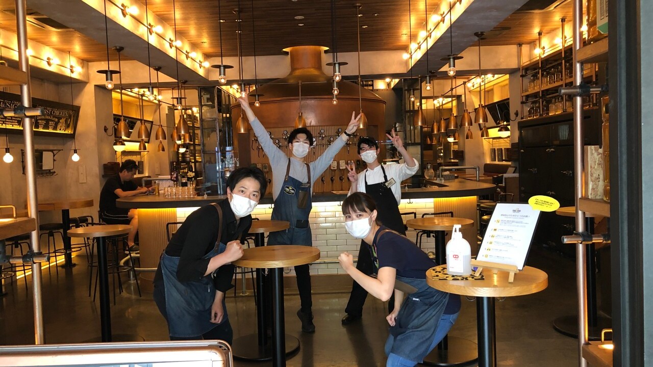YONA YONA BEER WORKSで働く人の写真3枚目