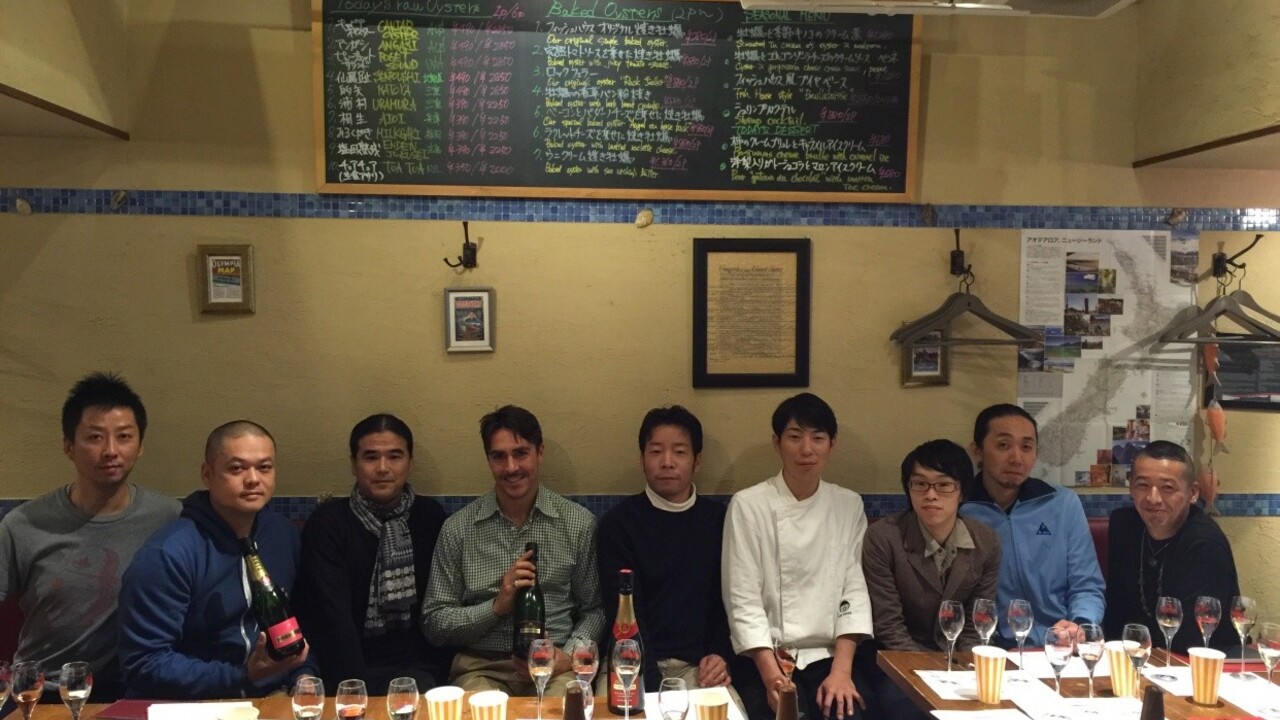 FISHHOUSE OYSTER BARで働く人の写真1枚目