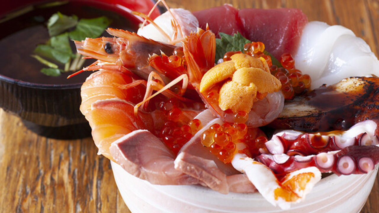 立ち寿司 まぐろ一徹の事業内容の写真2枚目