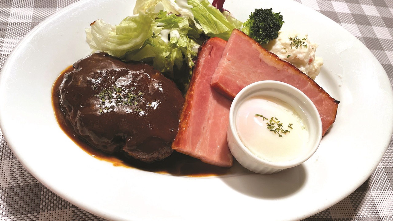 ハンバーグキッチン　マルバーグで働く人の写真4枚目