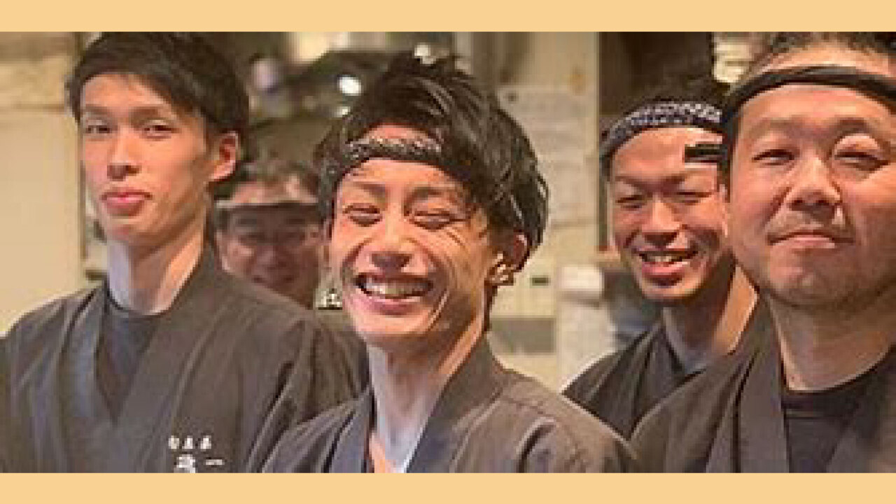 西中島海岸　海の家で働く人の写真2枚目