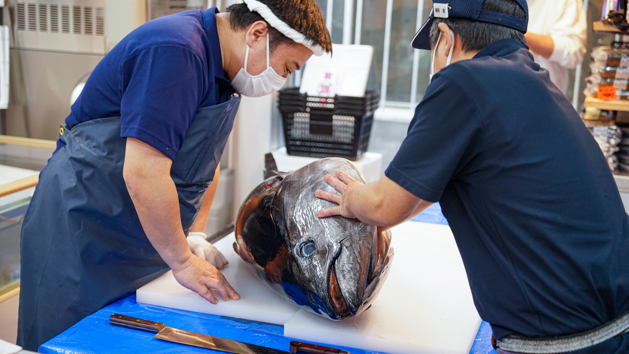 アカマル屋鮮魚店の事業内容の写真2枚目