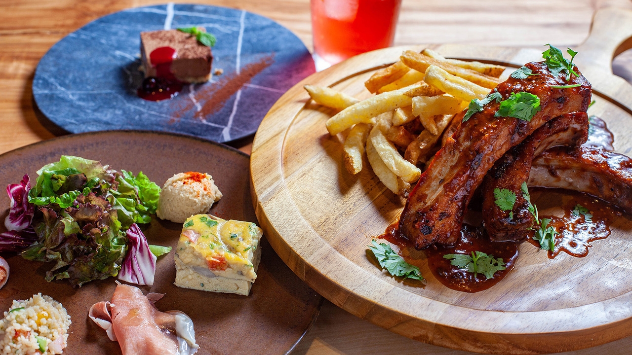 The TOWER TAVERN BAR & GRILL名古屋の事業内容の写真3枚目