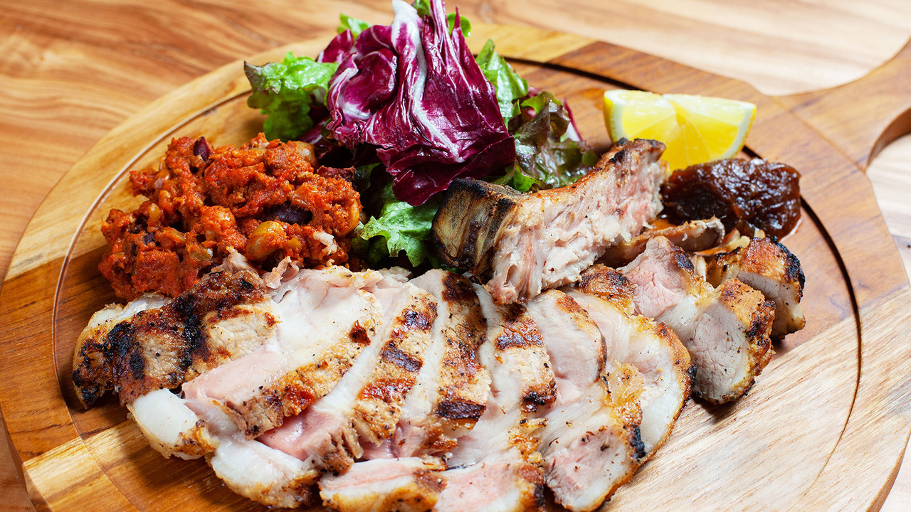 The TOWER TAVERN BAR & GRILL名古屋で働く人の写真3枚目