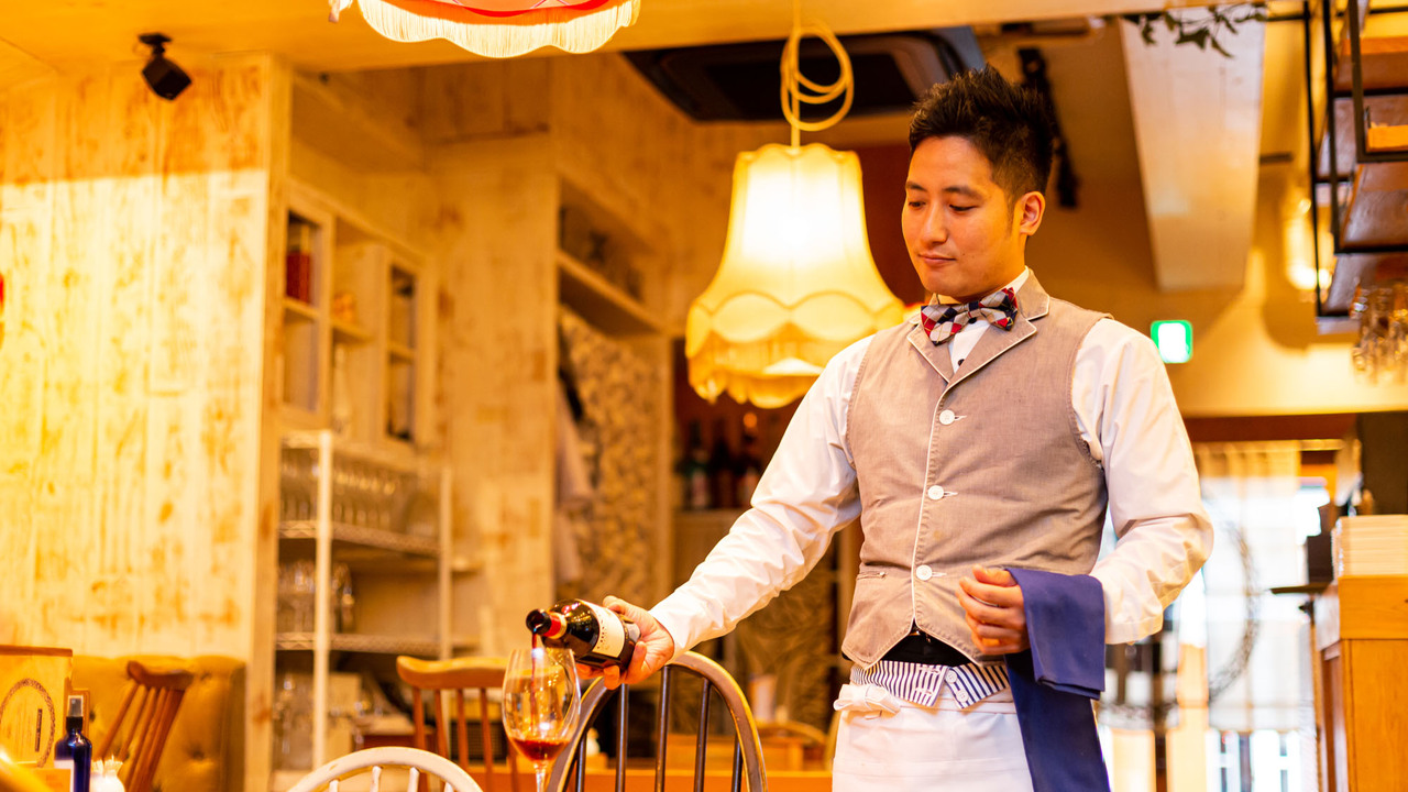 浪花ろばた 頂鯛 北新地店で働く人の写真3枚目