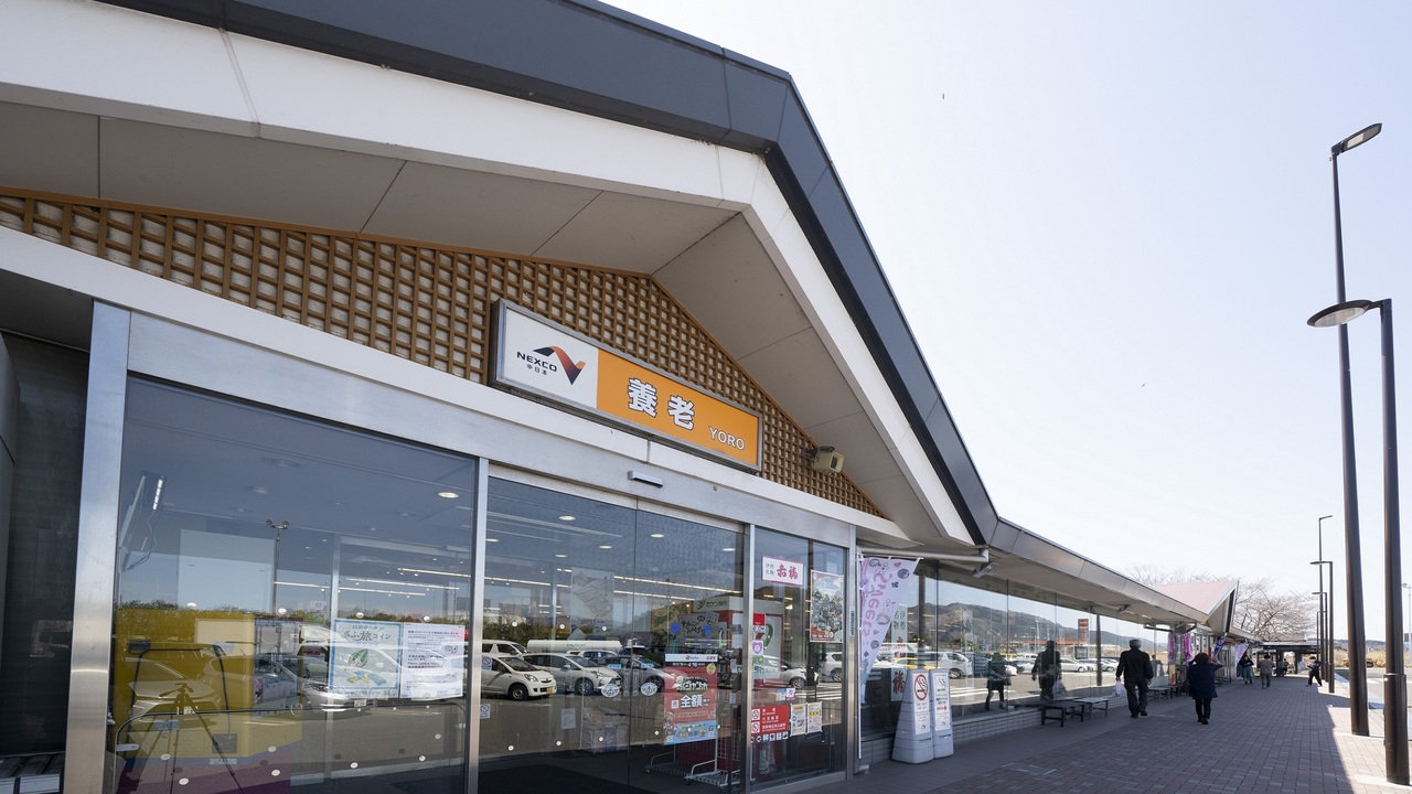 サービスエリアの事業内容の写真1枚目