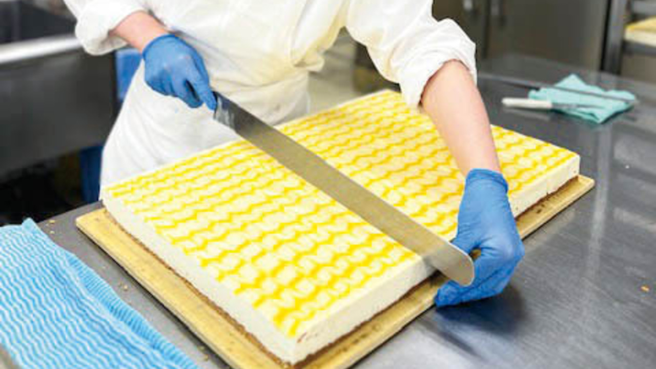 LES PÂTISSERIES LA MARÉE DE CHAYA(パティスリー ラ・マーレ・ド・チャヤ)で働く人の写真1枚目