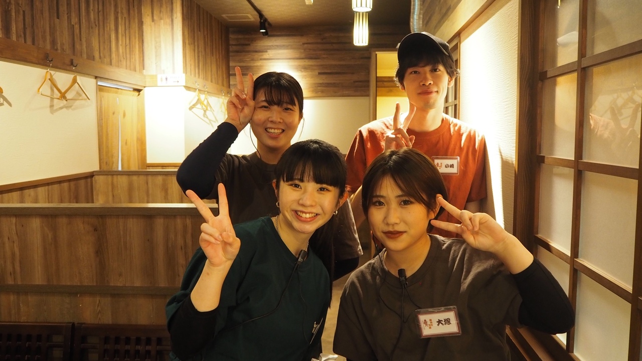 アカマル屋で働く人の写真1枚目