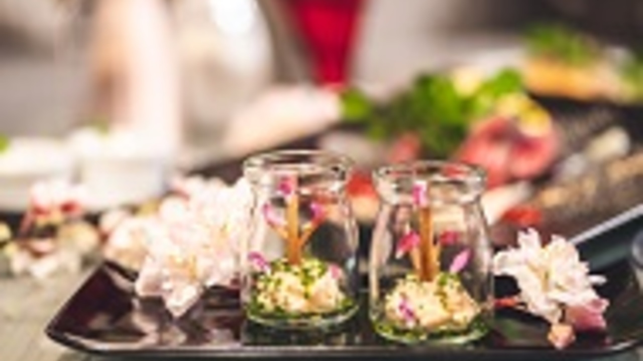 Bar & Restaurant COCONOMAの事業内容の写真1枚目