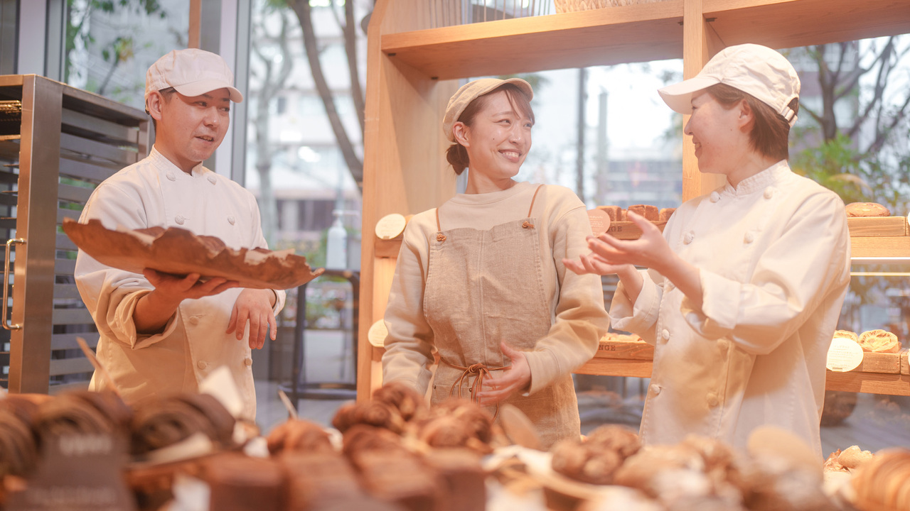 B.C.BAKERYで働く人の写真1枚目