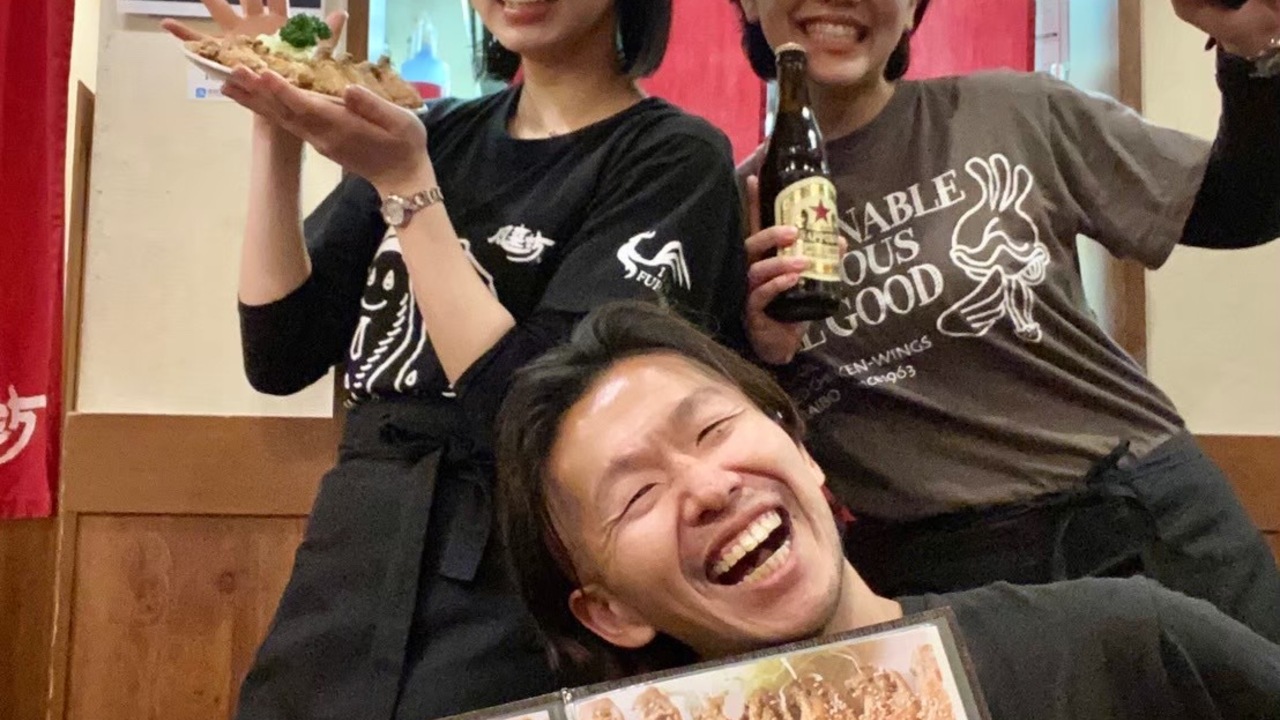 元祖手羽先唐揚　風来坊で働く人の写真2枚目