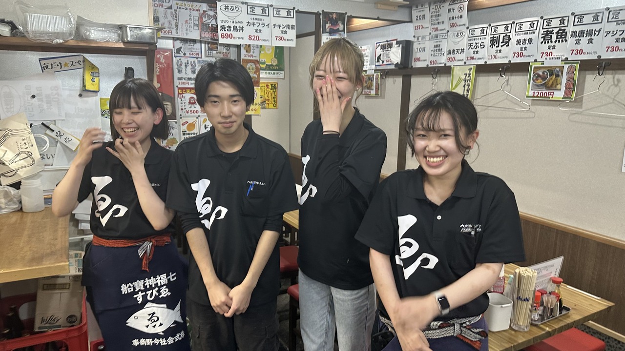 ゑびすで働く人の写真1枚目