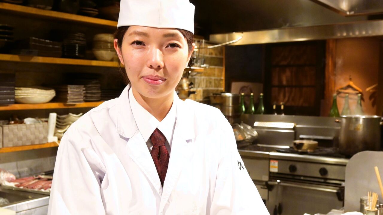 産直青魚専門 御厨で働く人の写真1枚目