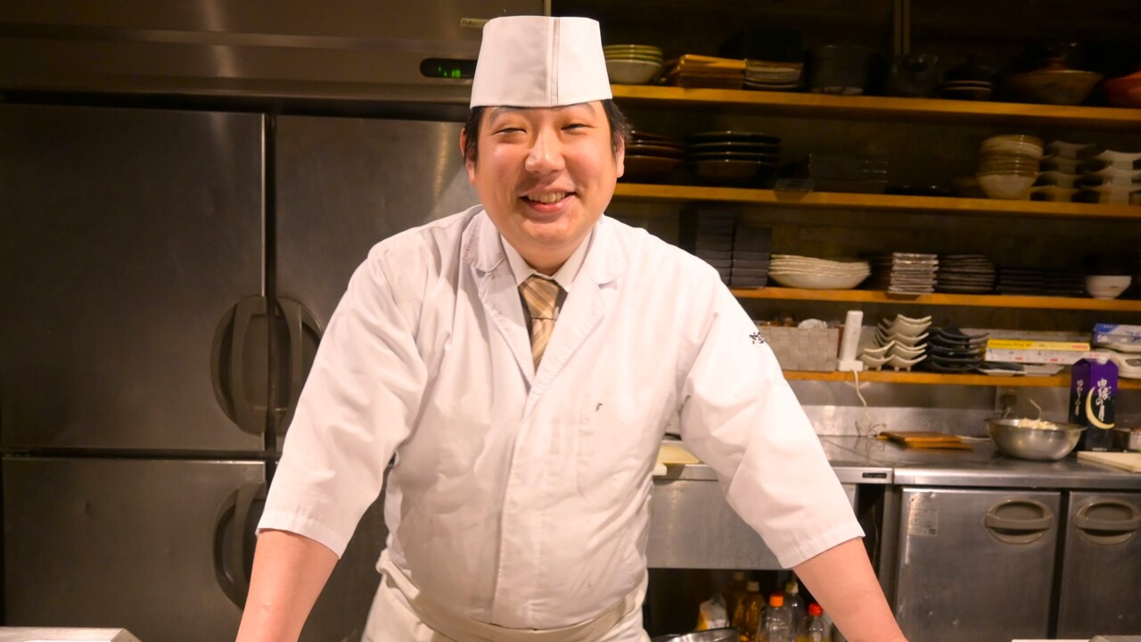 産直青魚専門 御厨で働く人の写真3枚目