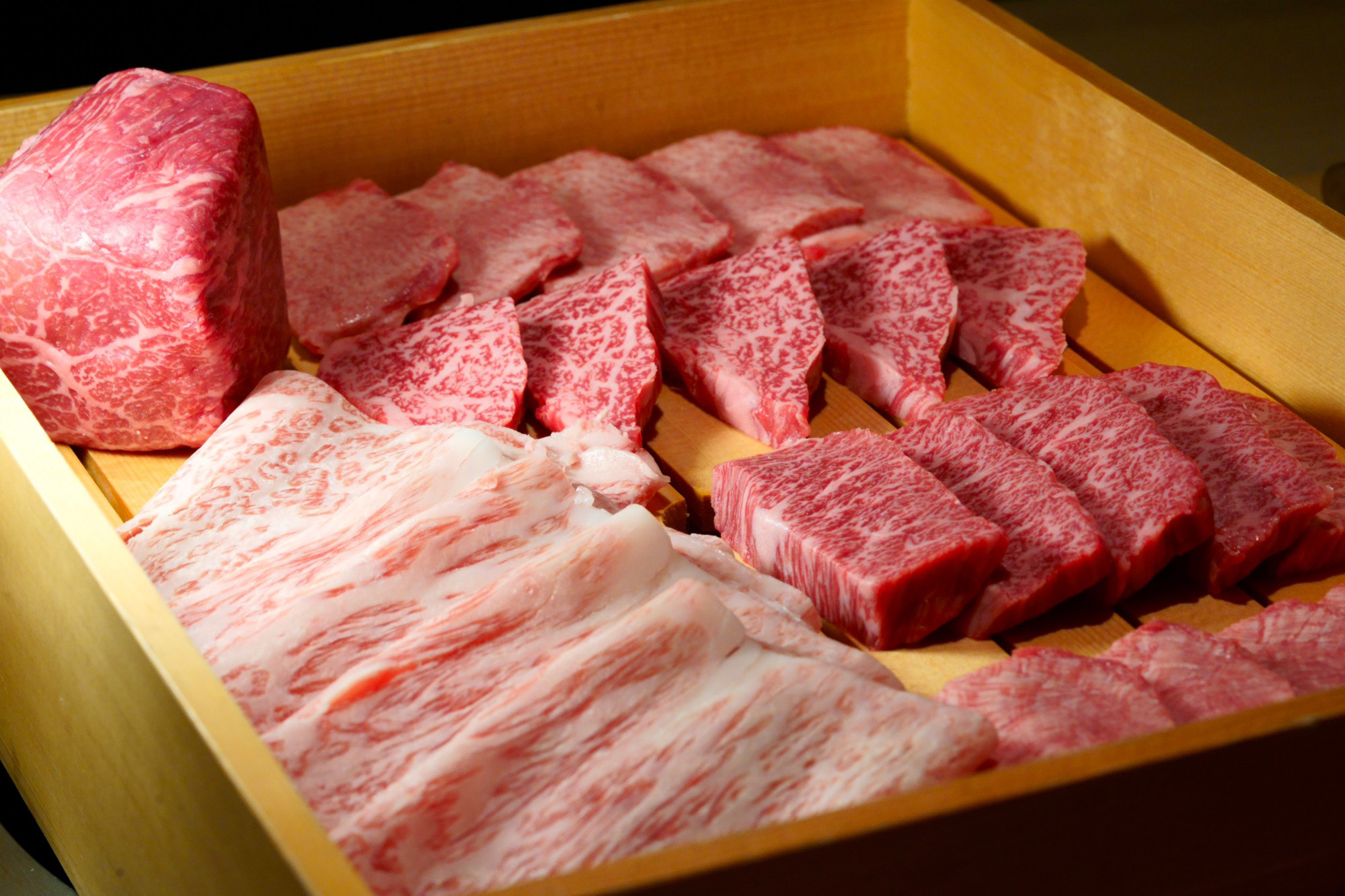 株式会社シティダイニング-麻布十番 焼肉BULLS 別邸 2枚目