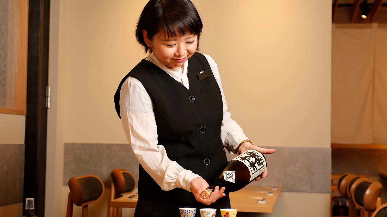 和食日和おさけとで働く人の写真3枚目