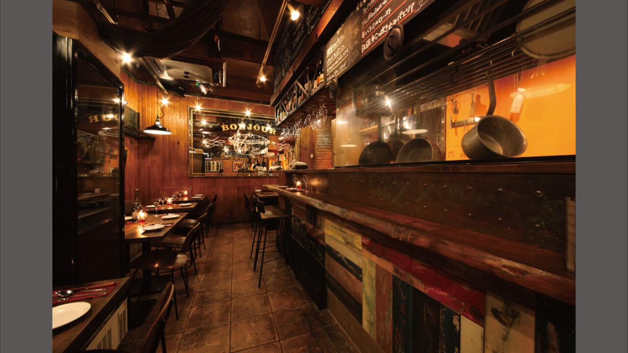 鉄鍋ビストロ＆ワイン　デリカージュ 赤坂の事業内容の写真3枚目