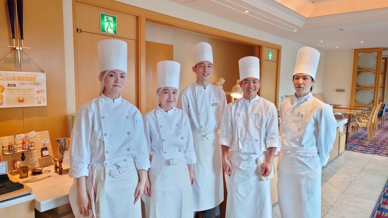 オーセントホテル小樽で働く人の写真1枚目