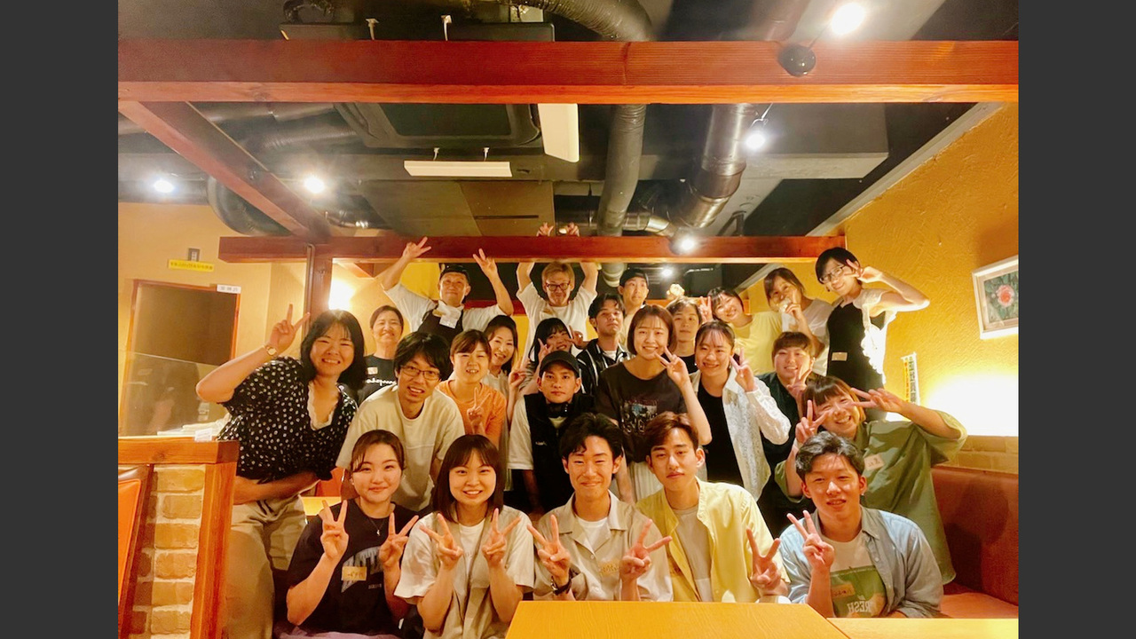 Cafe ぶいえいとで働く人の写真1枚目