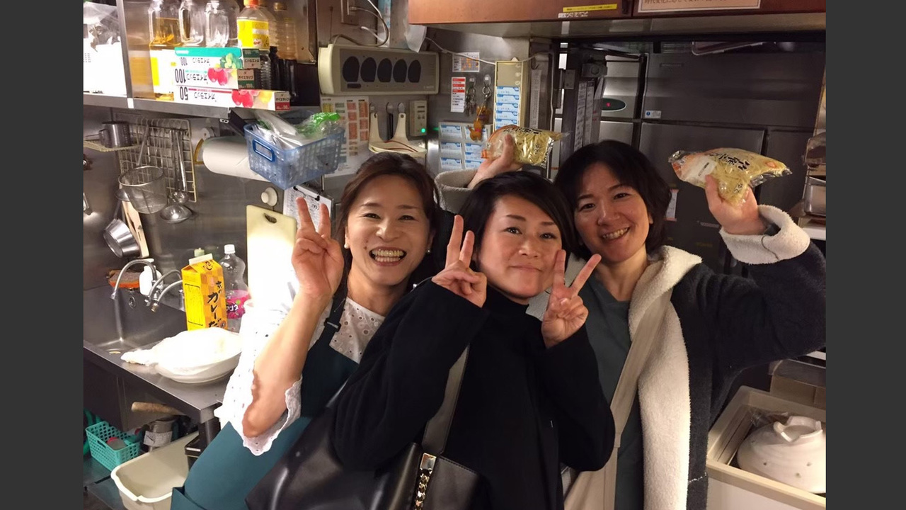 Cafe ぶいえいとで働く人の写真4枚目