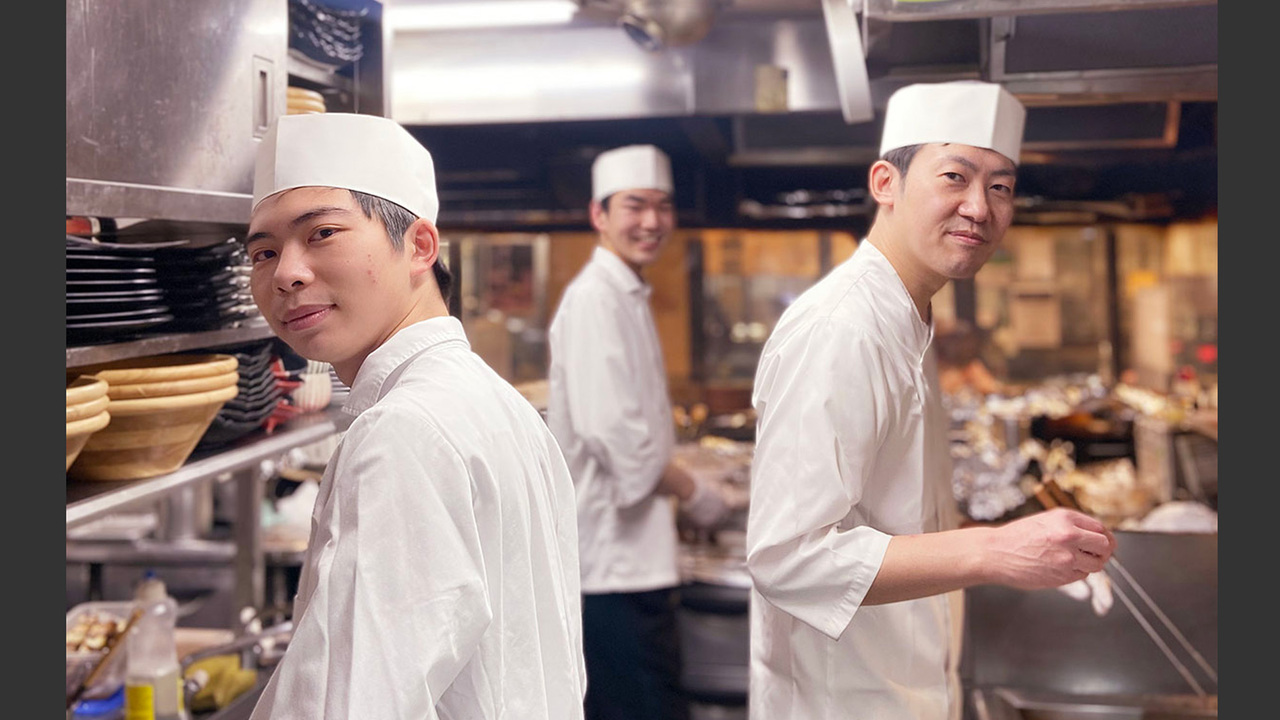 俺の割烹で働く人の写真1枚目