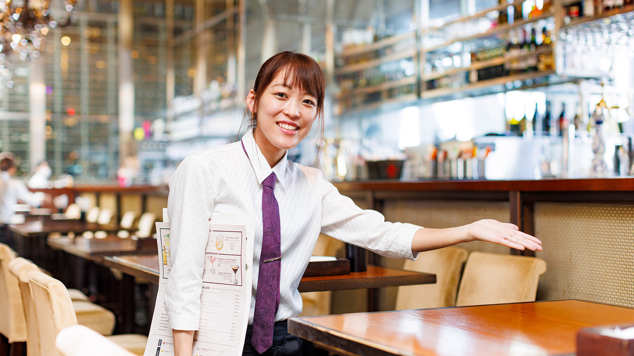 RIGOLETTO WINE AND BAR 丸の内で働く人の写真3枚目