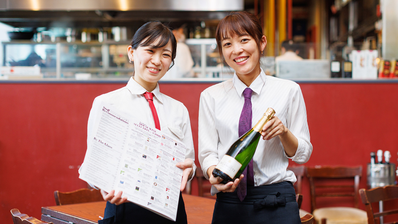 RIGOLETTO WINE AND BAR 丸の内で働く人の写真4枚目