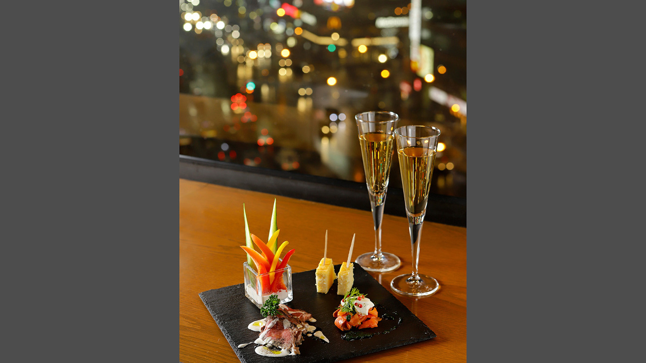 エレクトリック・シープ・バーで働く人の写真1枚目