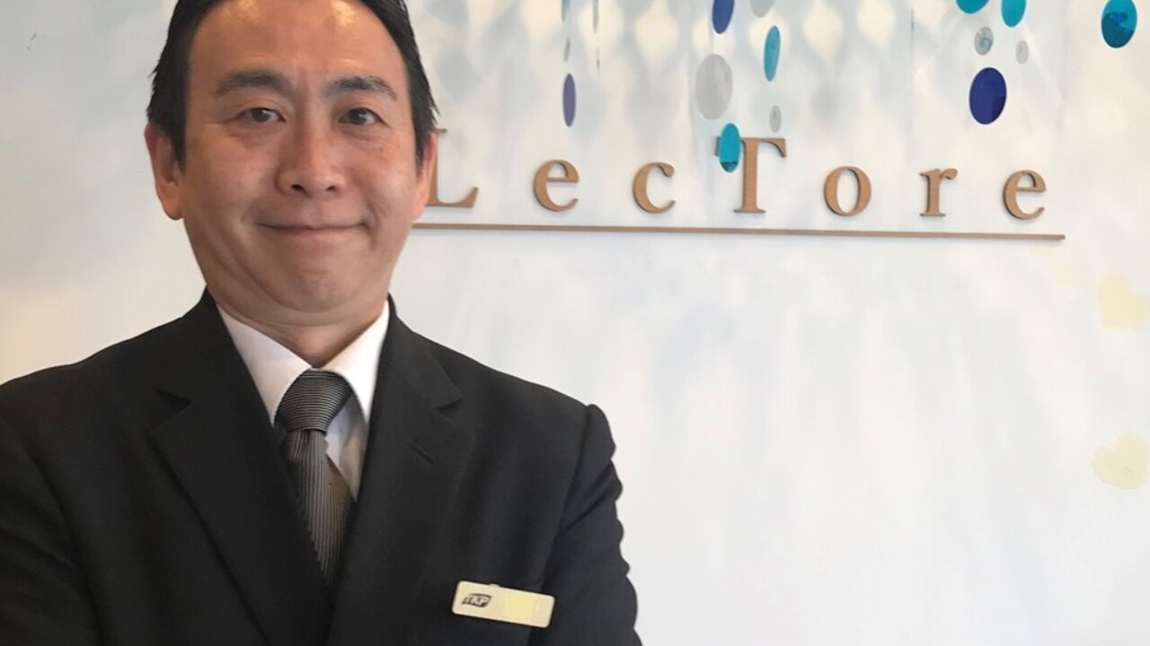 レクトーレで働く人の写真2枚目