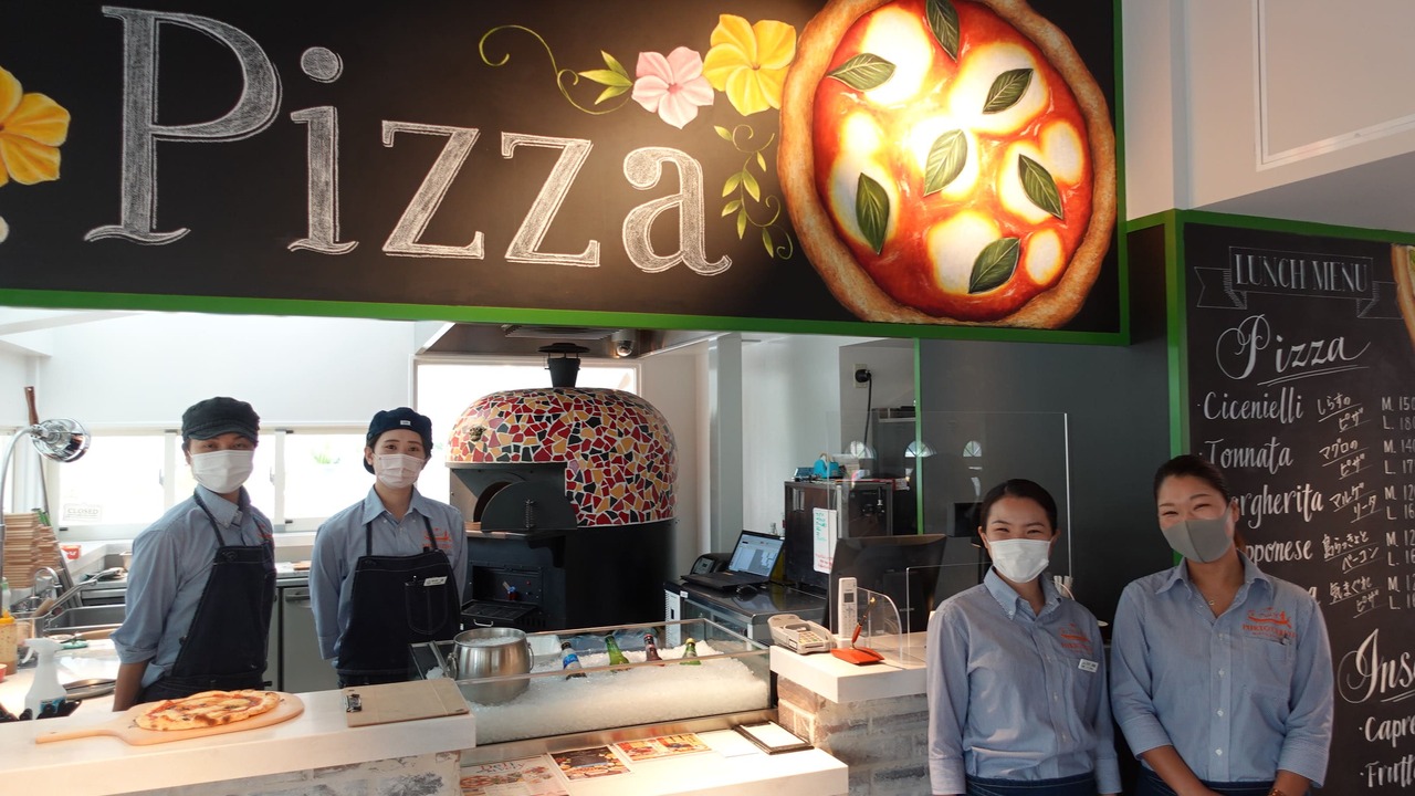 イタリアン業態で働く人の写真2枚目