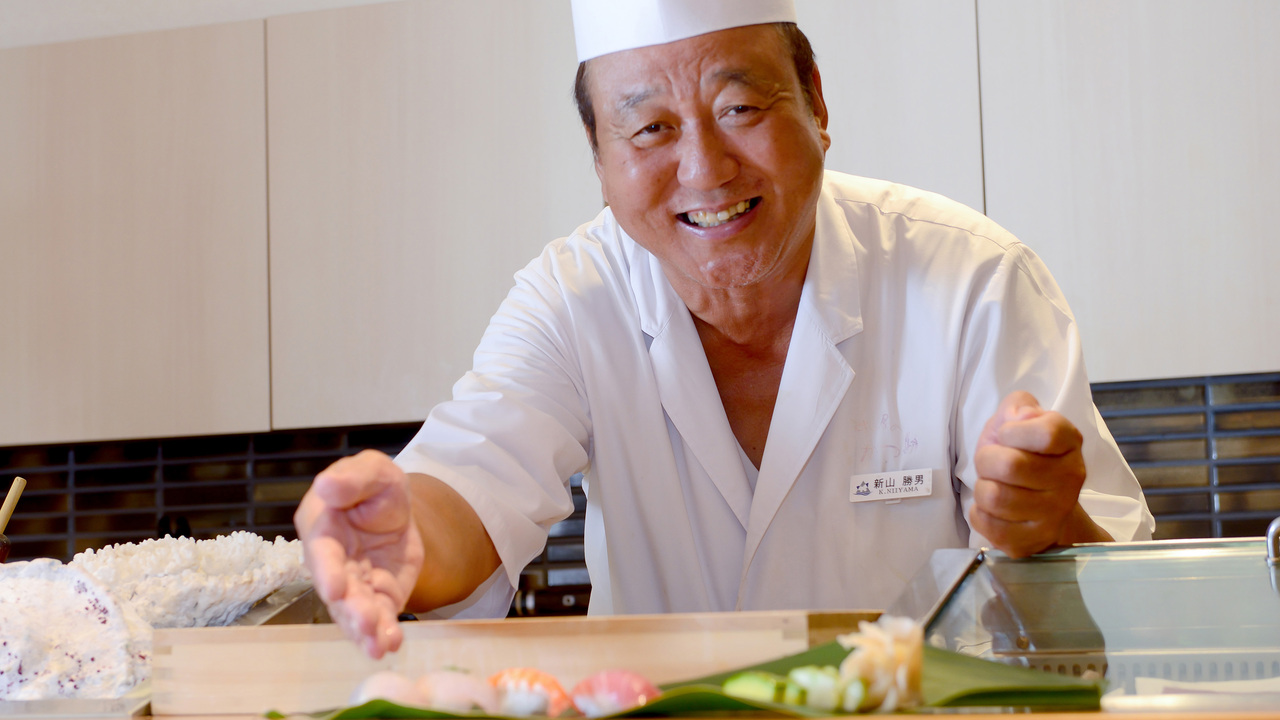和食業態で働く人の写真1枚目