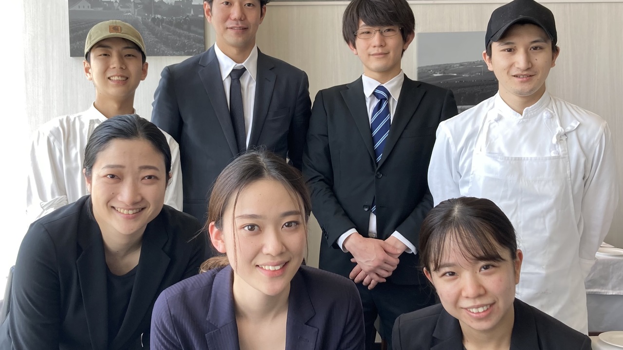 オザミトーキョーで働く人の写真1枚目