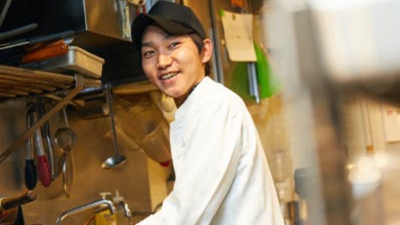 まんぷくで働く人の写真1枚目