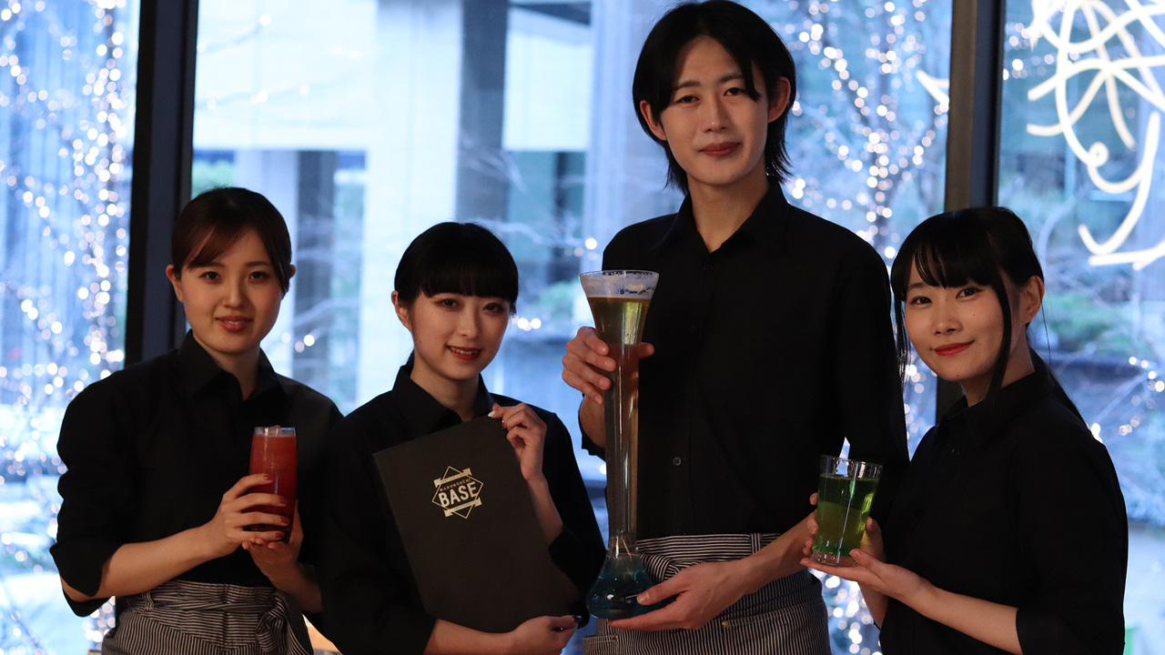 MARUNOUCHI BASEで働く人の写真3枚目