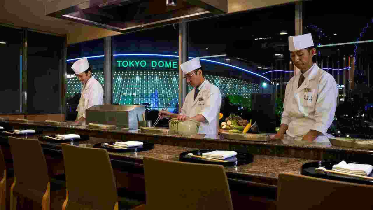 株式会社熊魚菴たん熊北店で働く人の写真1枚目