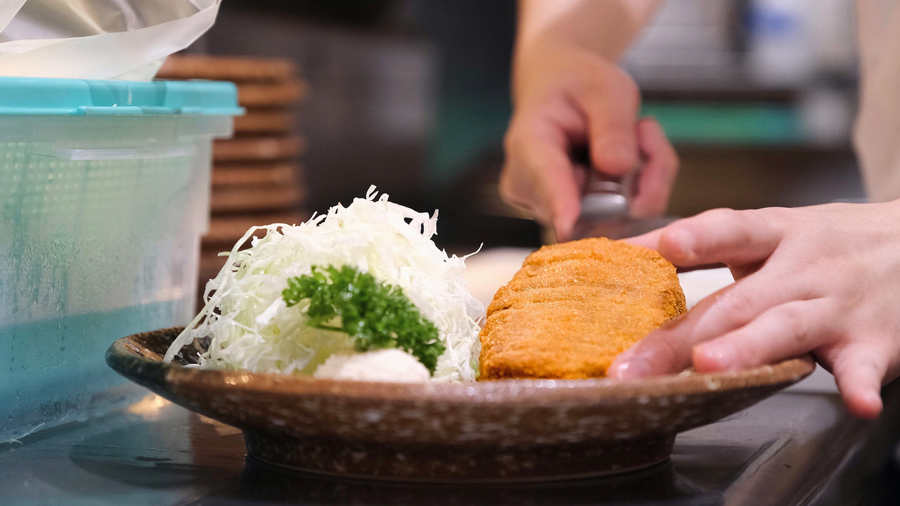 株式会社牛かつもと村で働く人の写真2枚目