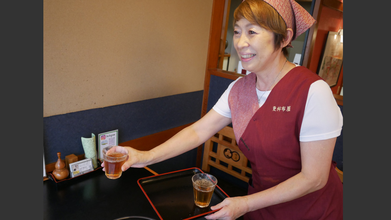 有限会社更科布屋で働く人の写真2枚目